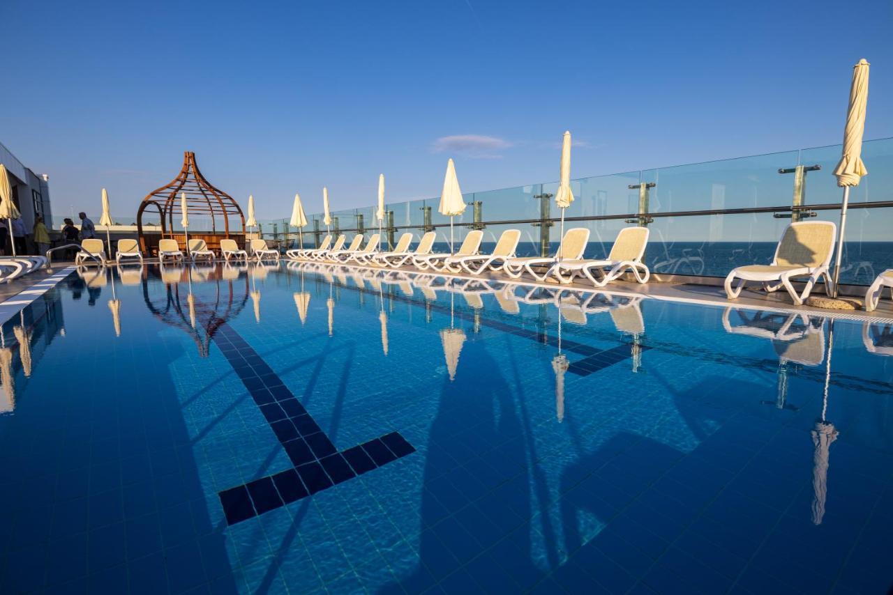 אלבנה Maritim Hotel Amelia מראה חיצוני תמונה