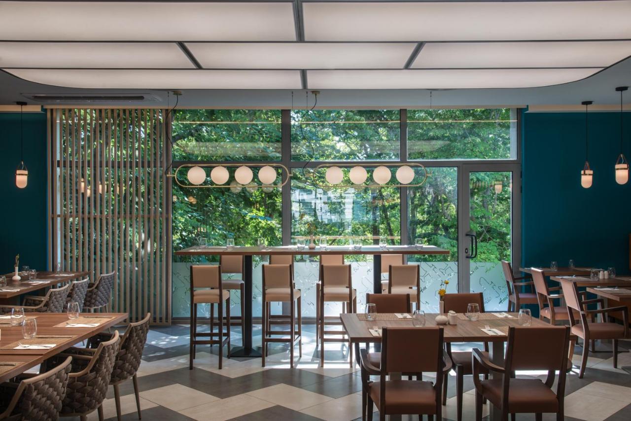 אלבנה Maritim Hotel Amelia מראה חיצוני תמונה